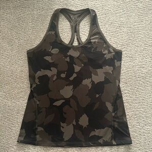 Athleta Camo Athletic Tank Top Razorback